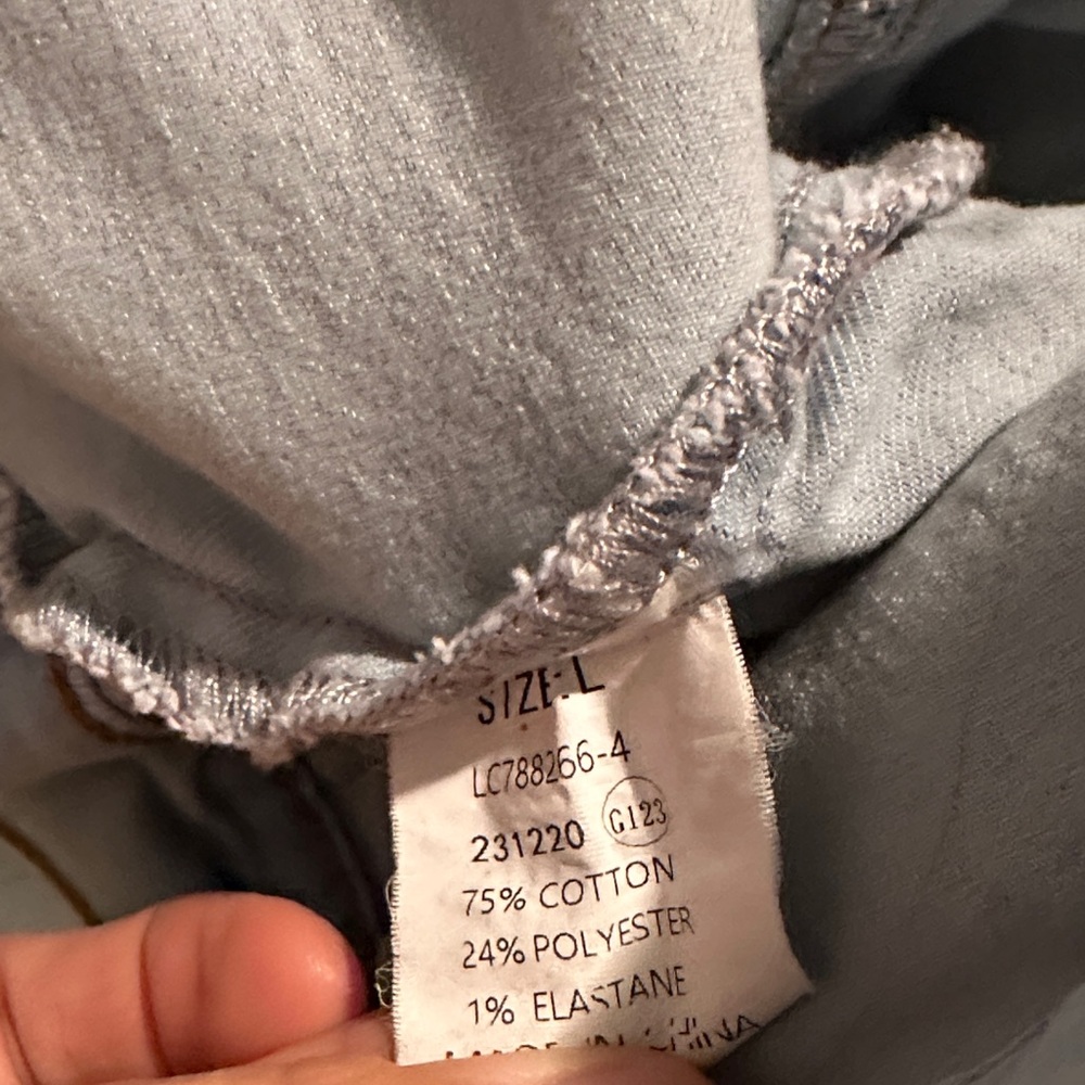 Cropped Light Blue Denim Jacket - Picture 5 of 6